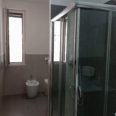 Casa Aurora, Il Mare E Il Centro A Portata Di Mano Διαμέρισμα Βιέστε