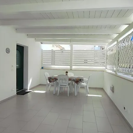 Casa Aurora, Il Mare E Il Centro A Portata Di Mano Διαμέρισμα Βιέστε